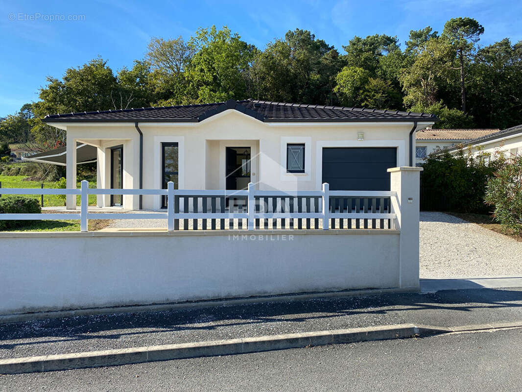 Maison à CHANCELADE