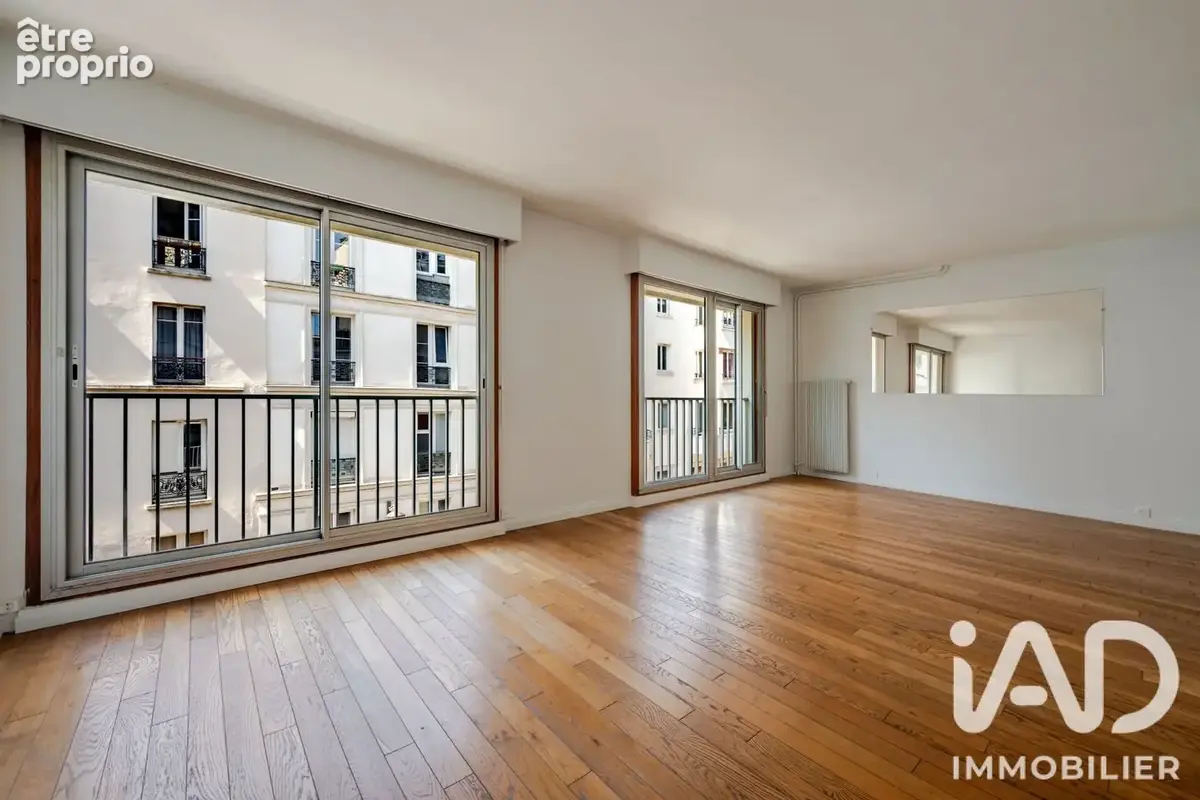 Appartement 3 pièces 68 m² · à Paris-18e · 68 m² · 670 000 €