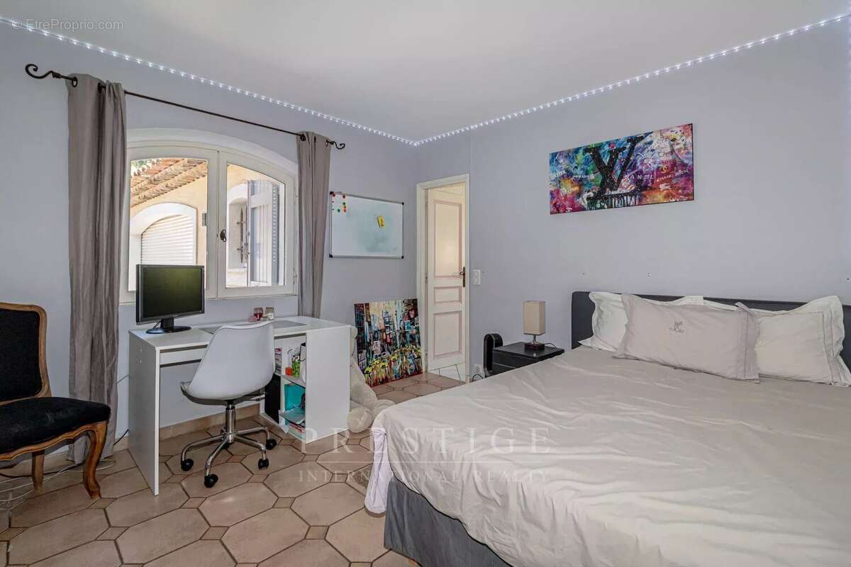 Le Tignet, Villa 4 chambres, plain pied, piscine, vue mer - photo 19