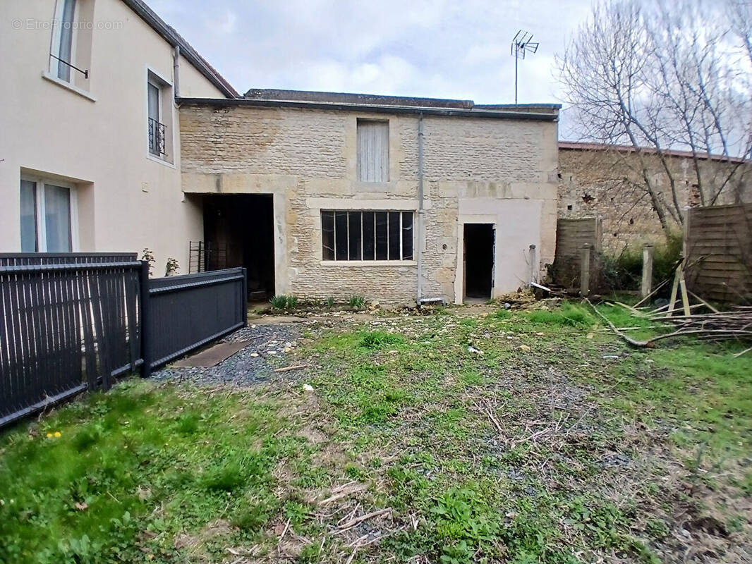 Maison à GRENTHEVILLE