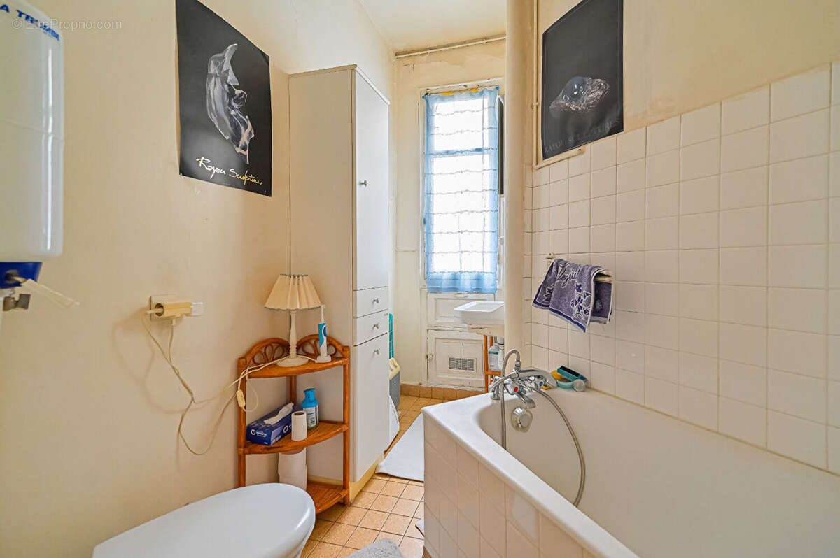 Appartement à PARIS-18E