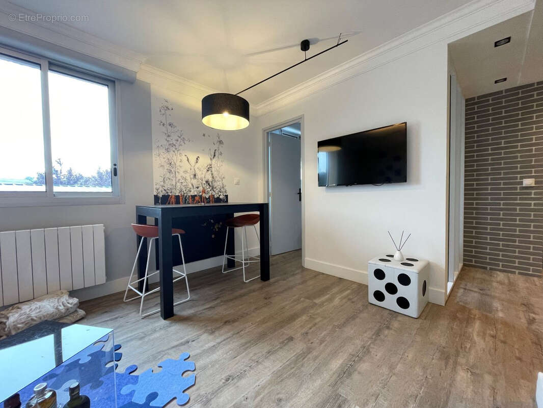 Appartement à RIOM-ES-MONTAGNES