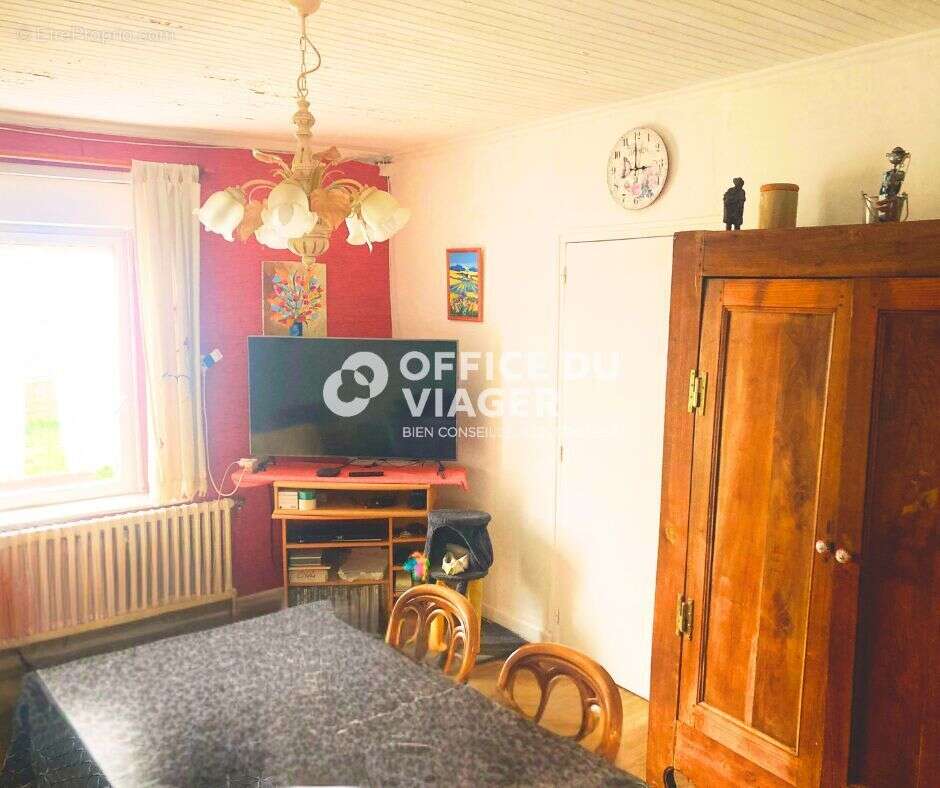 Maison - 5 pièces - 80 m² - photo 2