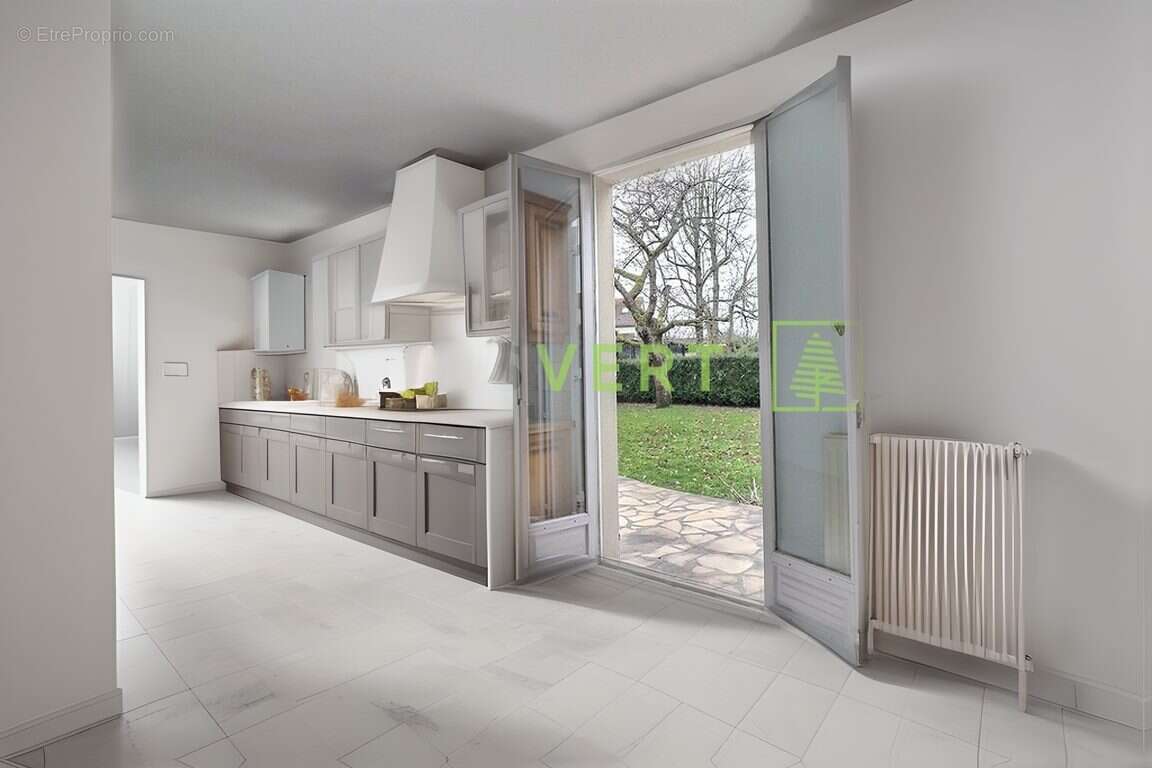 Maison à SAINT-REMY-LES-CHEVREUSE