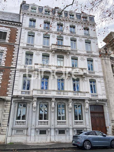 Commerce à LYON-3E