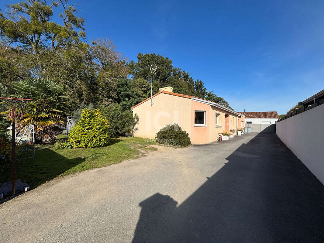 Maison à BOUAYE