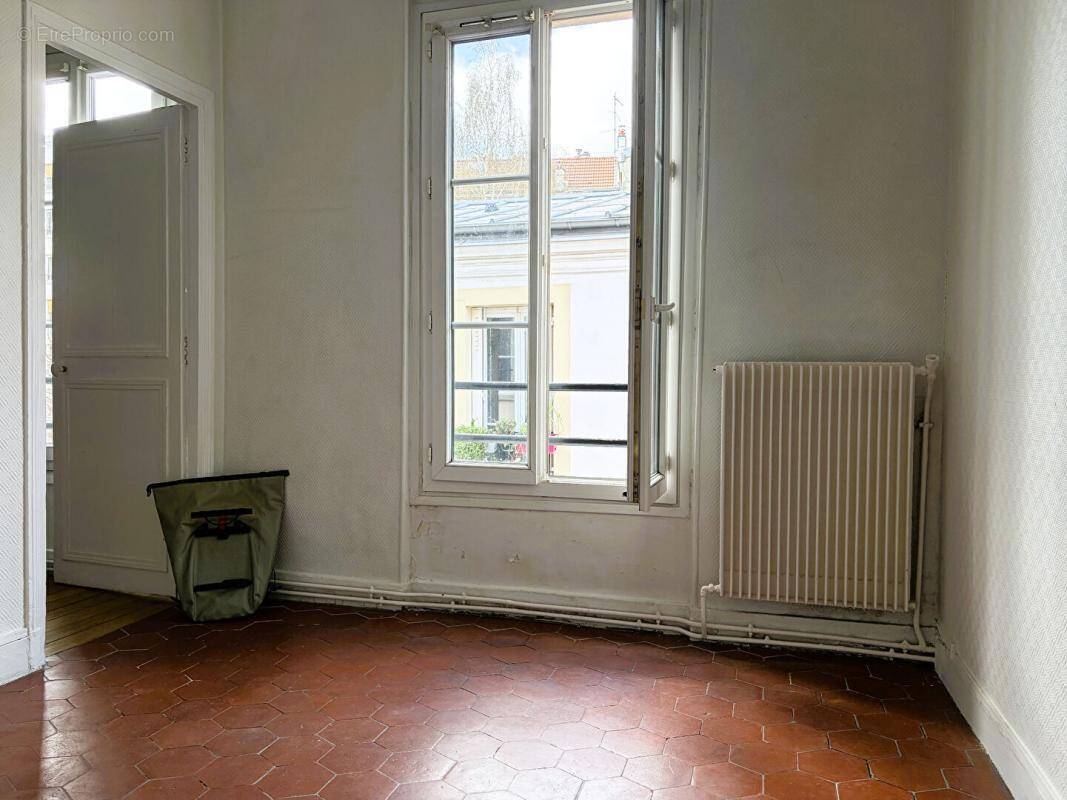 Appartement à PARIS-20E