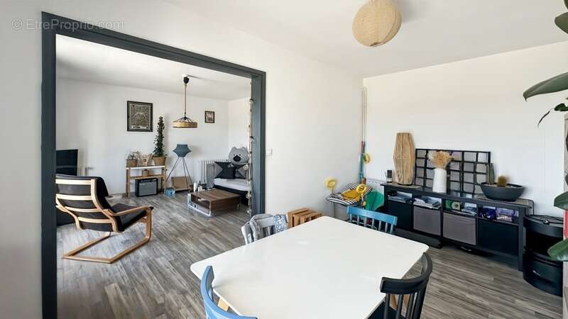 Appartement à vendre T4 de 76 m² avec balcon, cave et parking - BERGERAC (24) - photo 6
