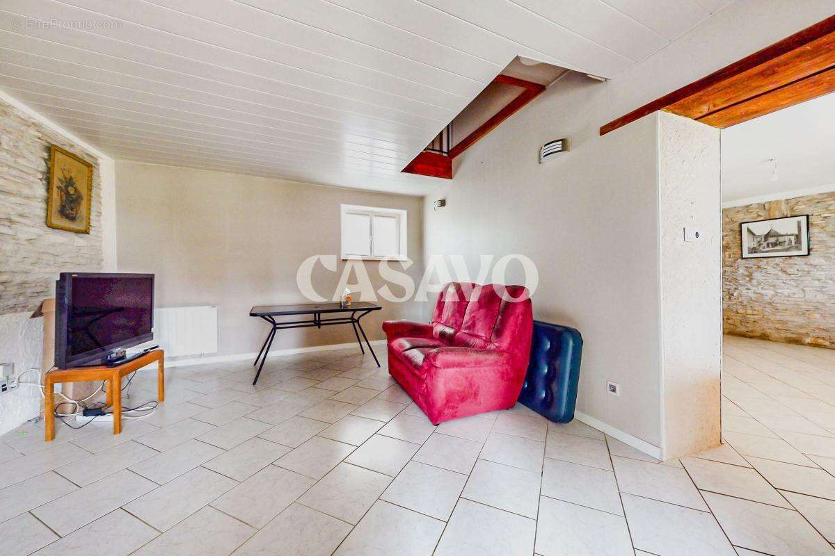 Maison à BOUVESSE-QUIRIEU