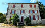 Maison à HIERSAC
