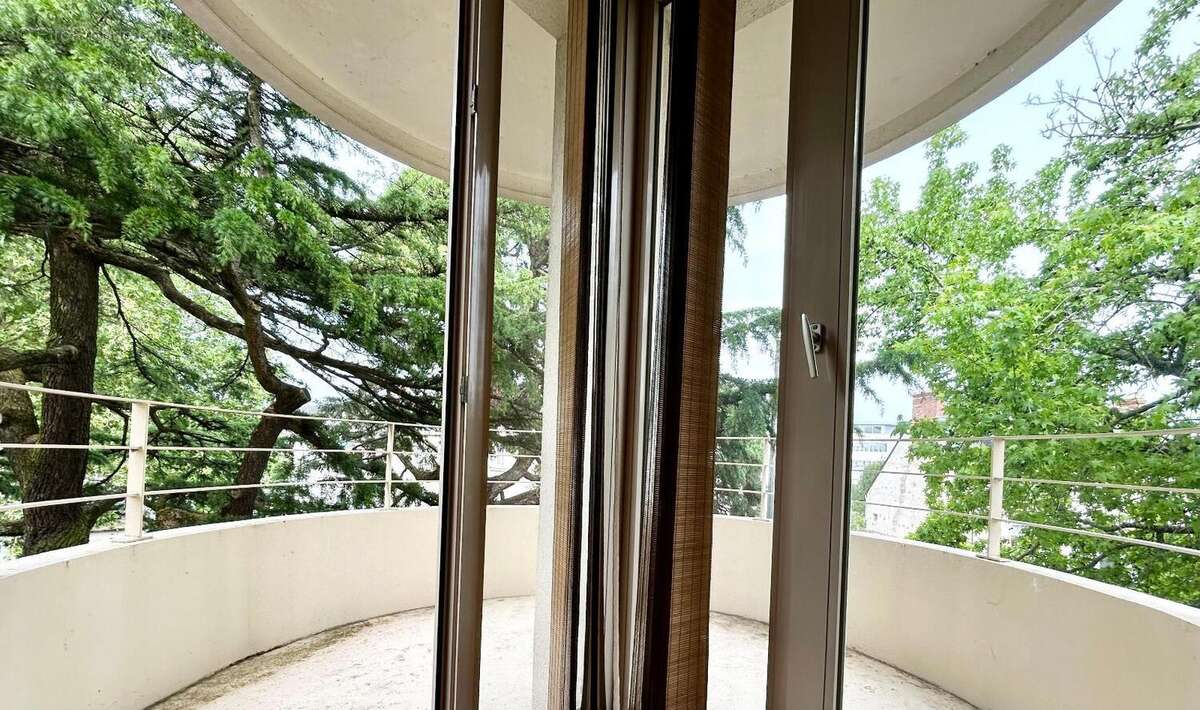 Appartement 100 m² à Angers  - photo 3