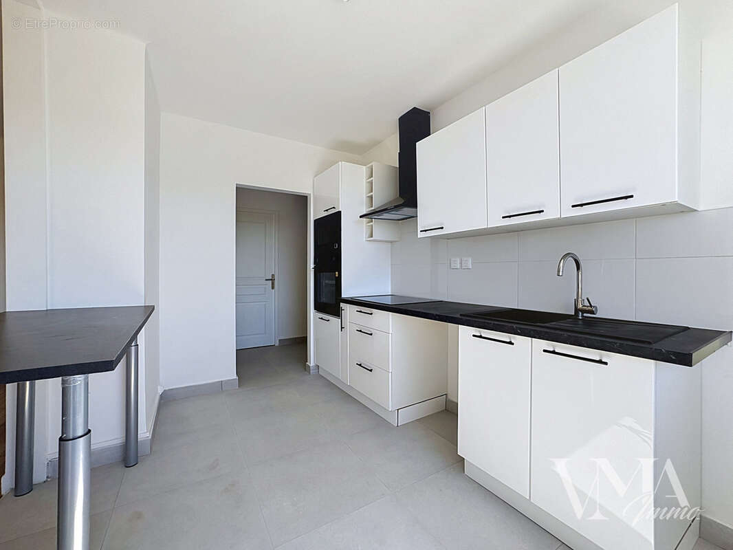 Appartement à L'ARBRESLE