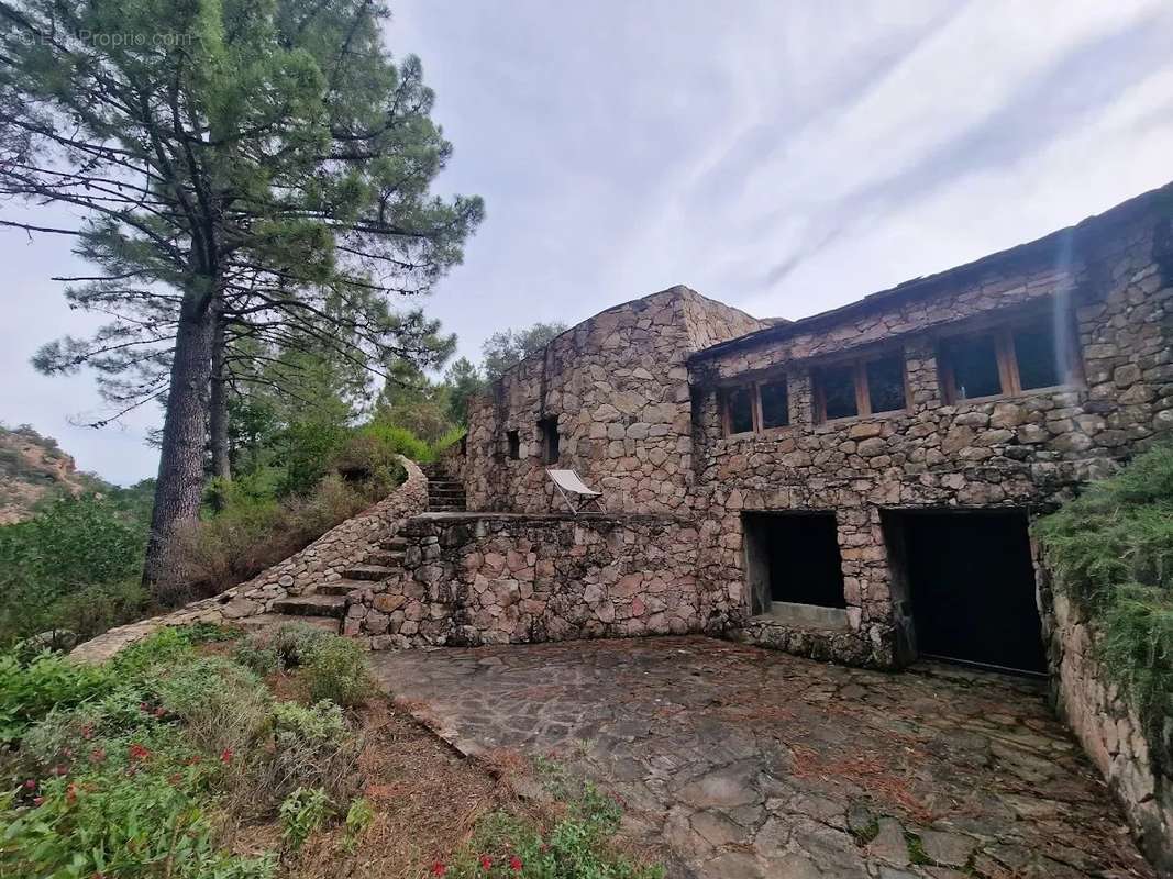 Maison à SARI-SOLENZARA