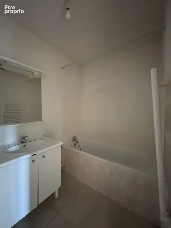 Appartement 2 pièces 50 m² à vendre à Montelimar (26200) - photo 7