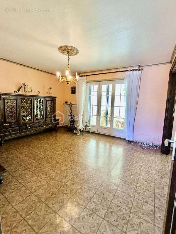 Maison individuelle de plain-pied 76 m2, 4 pièces, 2 chambres, terrain clôturé 3 ares 87 – Vue Montagnes - photo 6