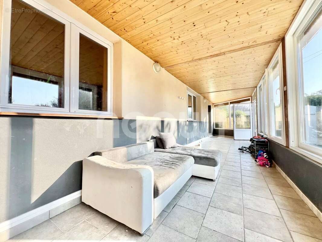 Maison à SAINT-HILAIRE-LA-CROIX