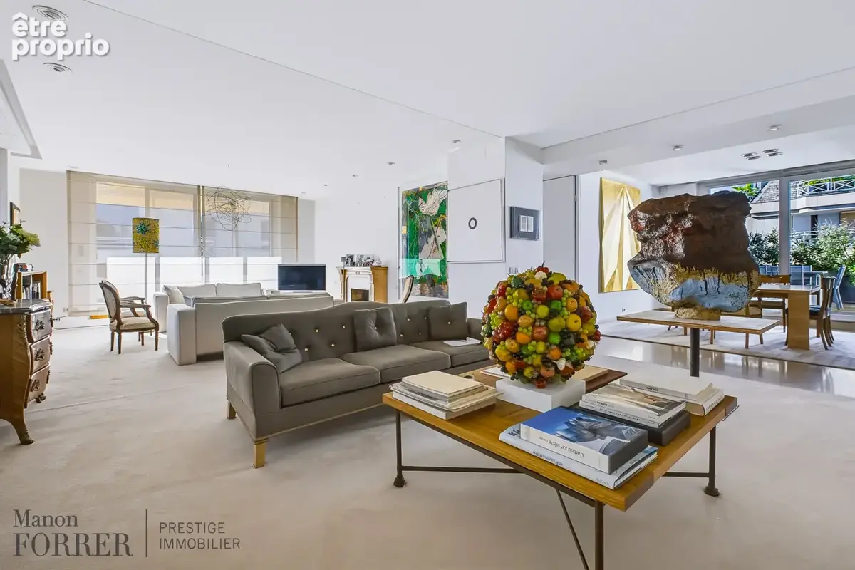 À VENDRE ! Appartement 5 pièces avec terrasse et balcon à proximité du parc de l’Orangerie   164,7 m2 - photo 1