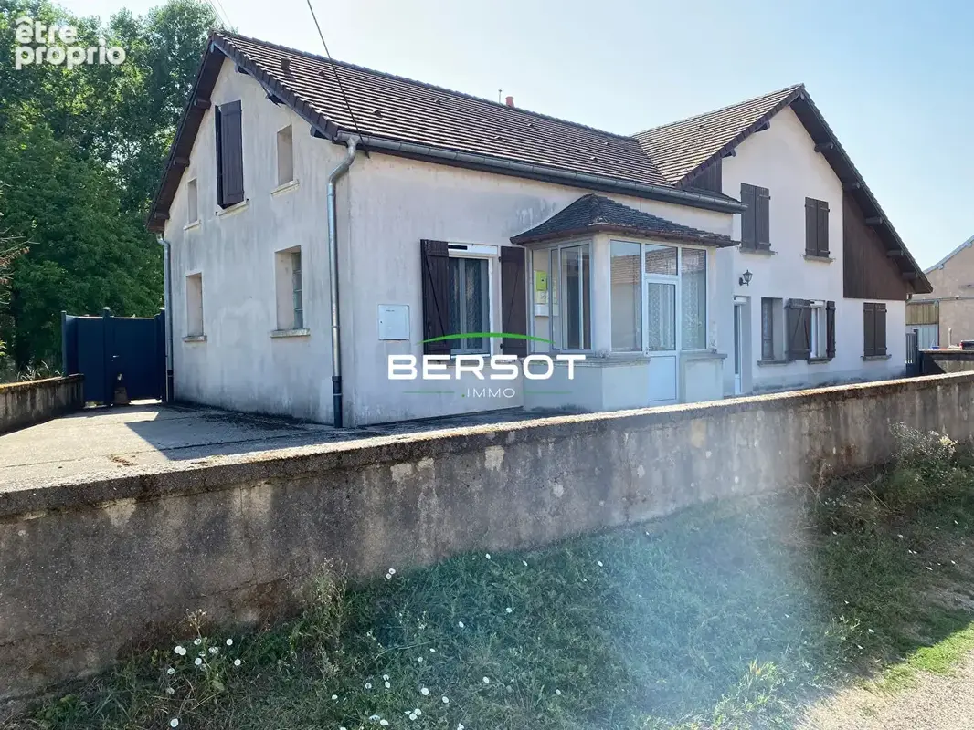 Port sur Saone, maison F7 avec Vaste dépendance - photo 11