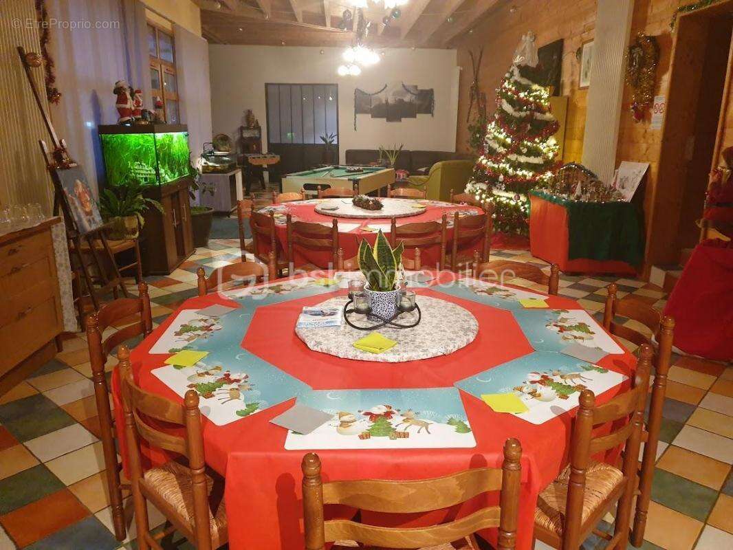 Maison à BESSE-ET-SAINT-ANASTAISE