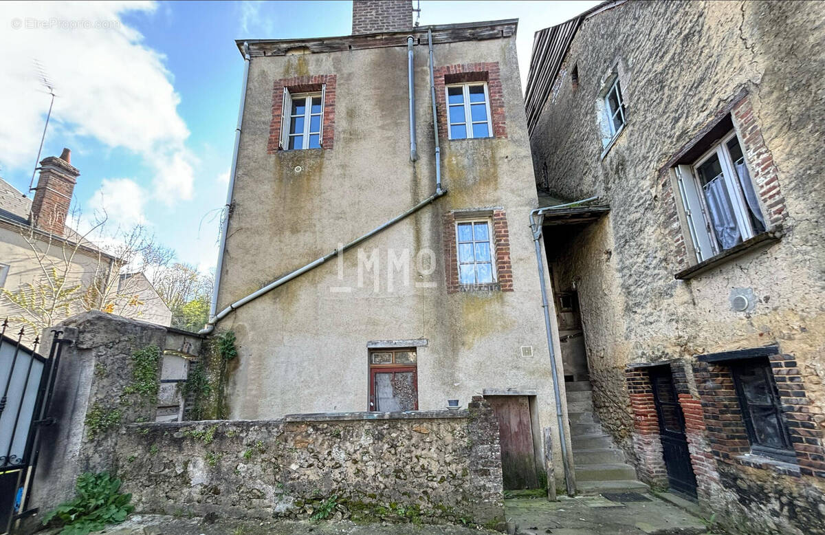 Maison à SAINT-CALAIS