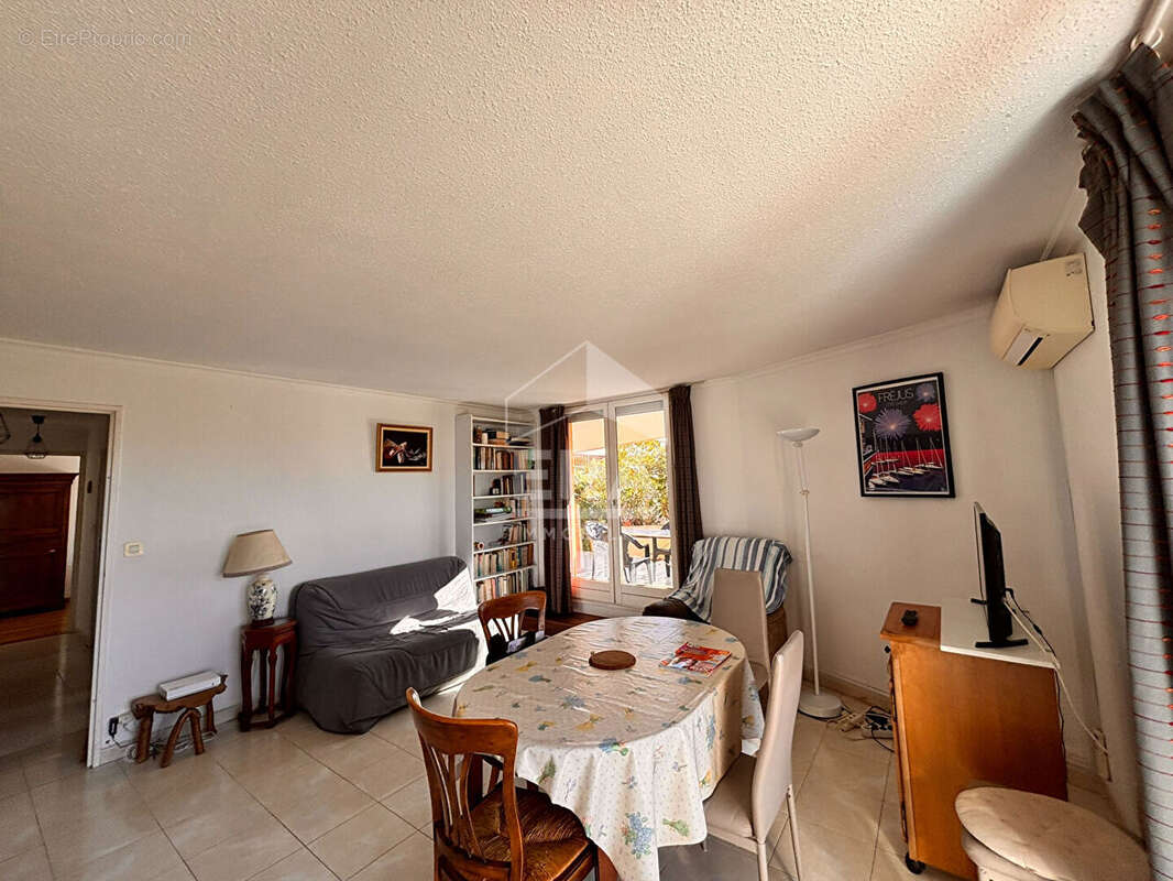Appartement à FREJUS