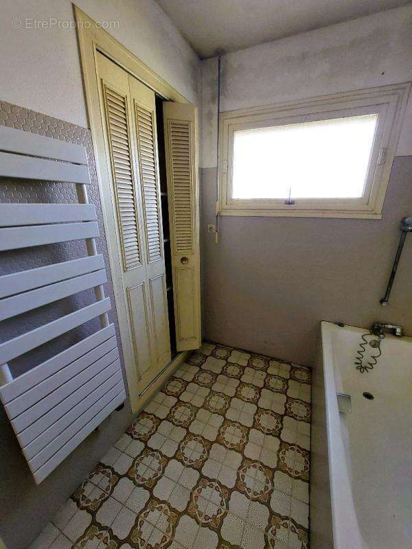 Maison à VERNIX