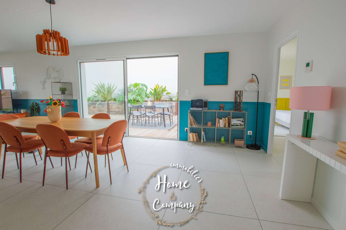 Maison à VAUX-SUR-MER