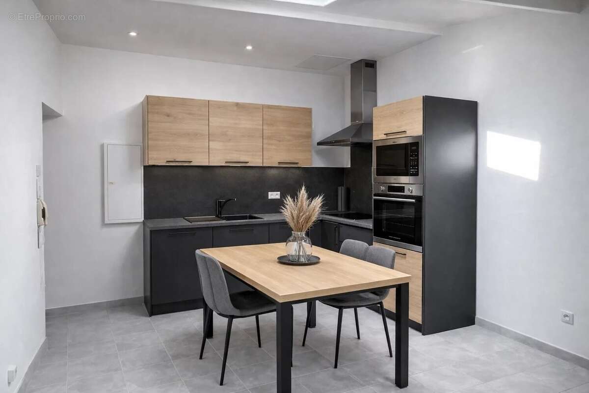 Appartement à TOURVES