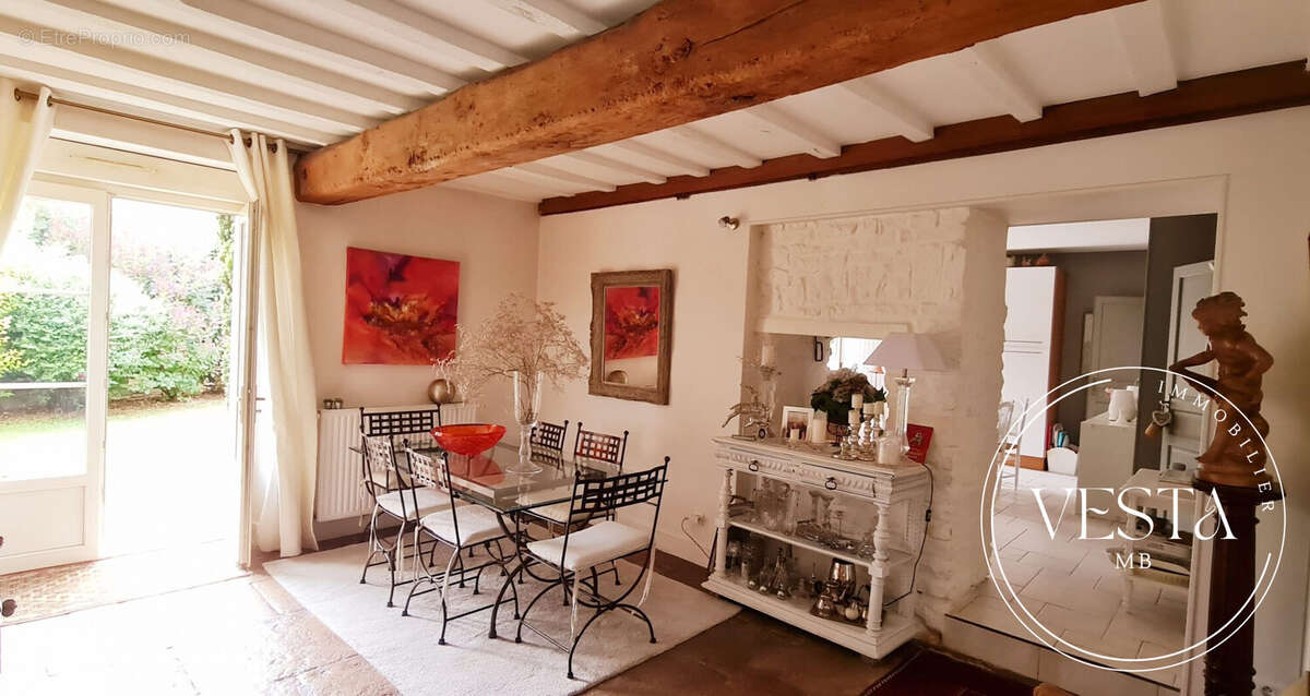 Maison à FLEUREY-SUR-OUCHE