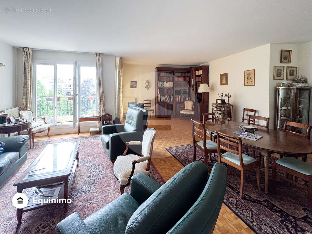 Appartement à VERSAILLES