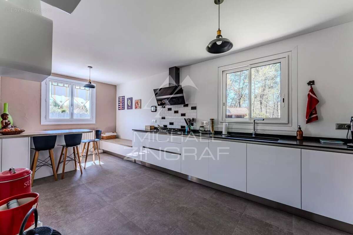 Une rénovation contemporaine au sud du Bassin - photo 10