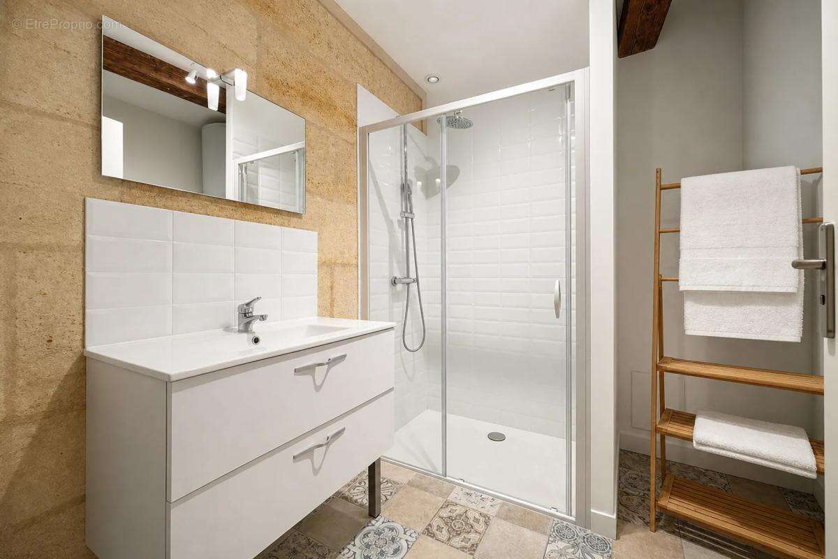 Maison de 20 pièces de 500 m² à Ambarès-et-Lagrave - photo 5