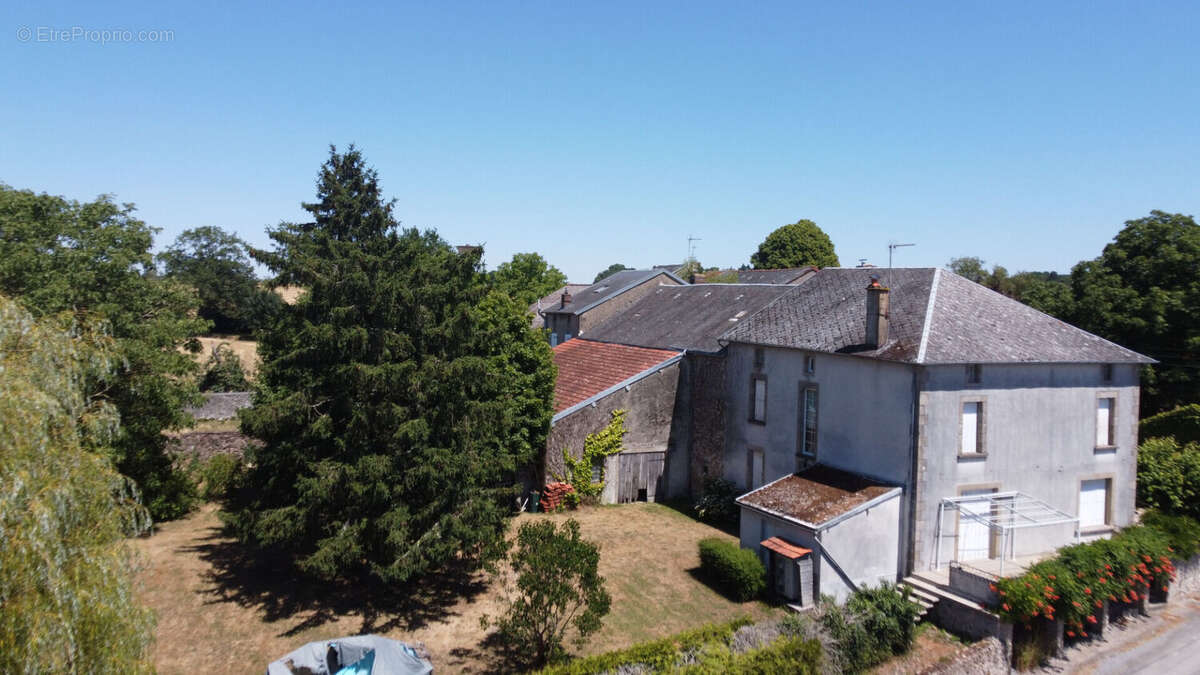 Maison à BESSINES-SUR-GARTEMPE