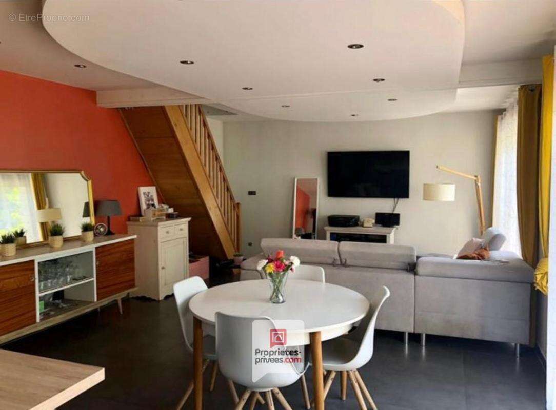 Maison à SAINT-MARTIN-D'URIAGE