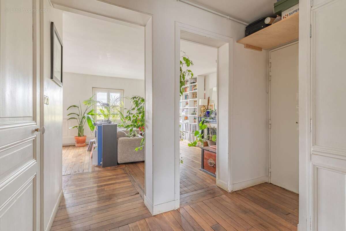 Appartement à PARIS-10E