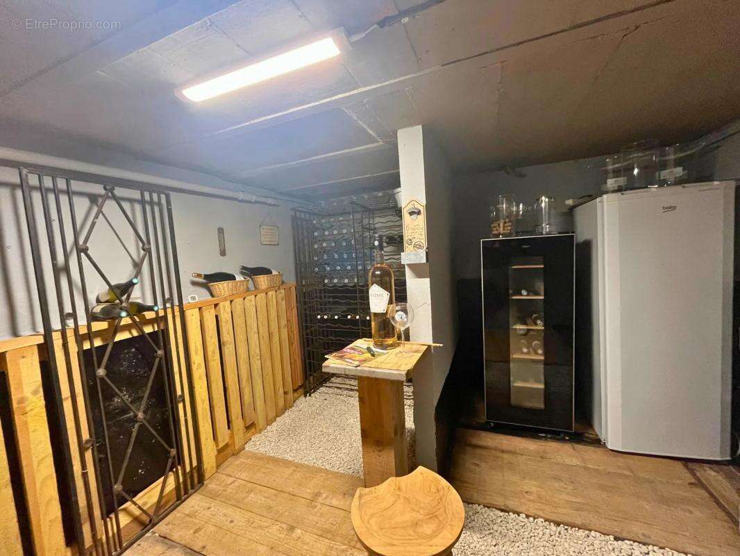 Maison à SAINT-VICTOR-DE-CESSIEU