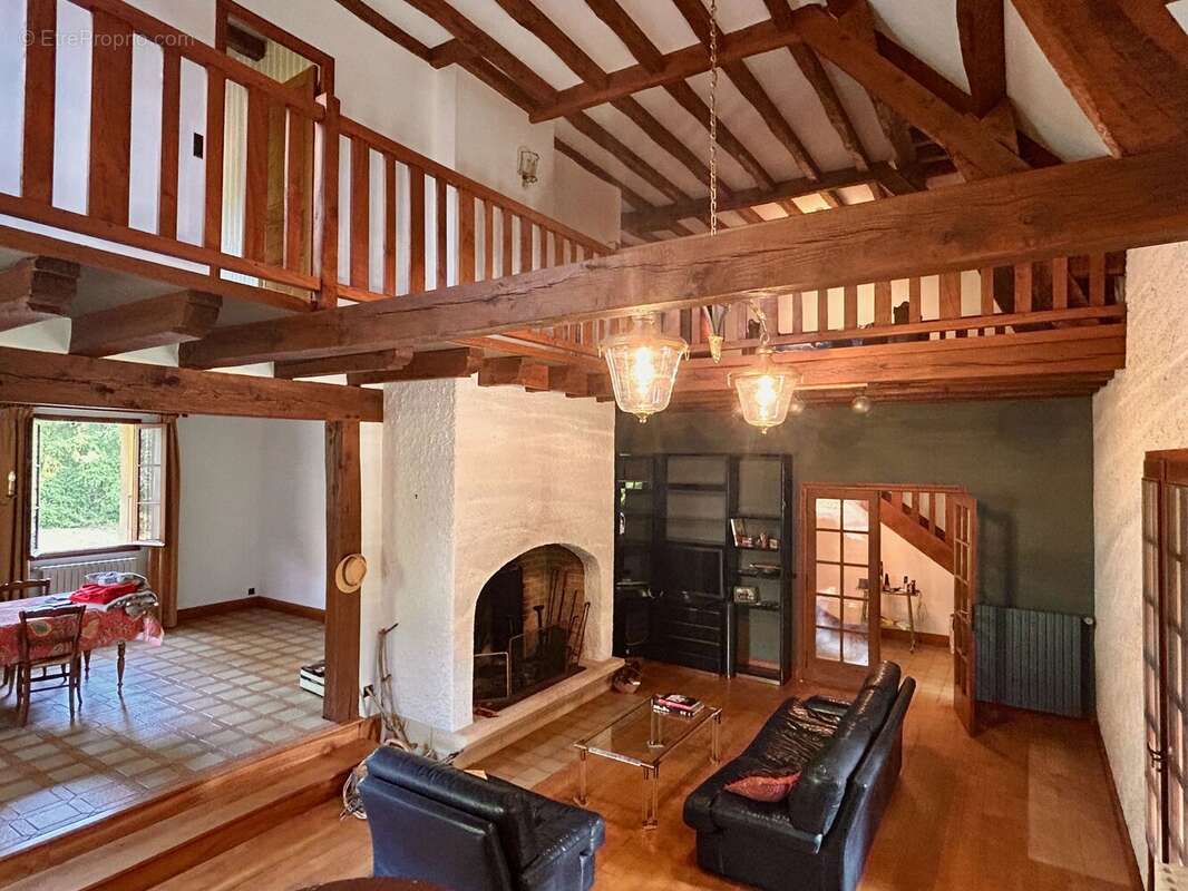 Grande maison lotoise 6 chambres avec pigeonnier, proche de Gourdon - photo 2