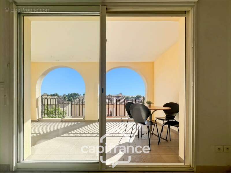 Appartement à MALLEMORT