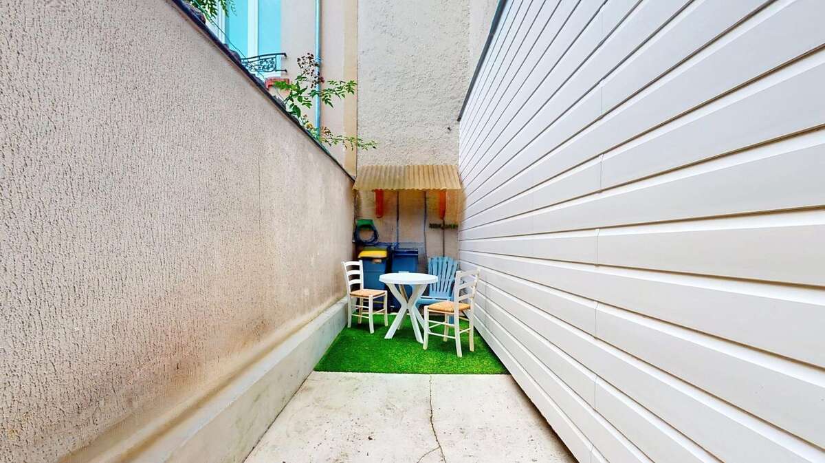 A vendre - maison à reims avec 4 chambres et petit extérieur - photo 5