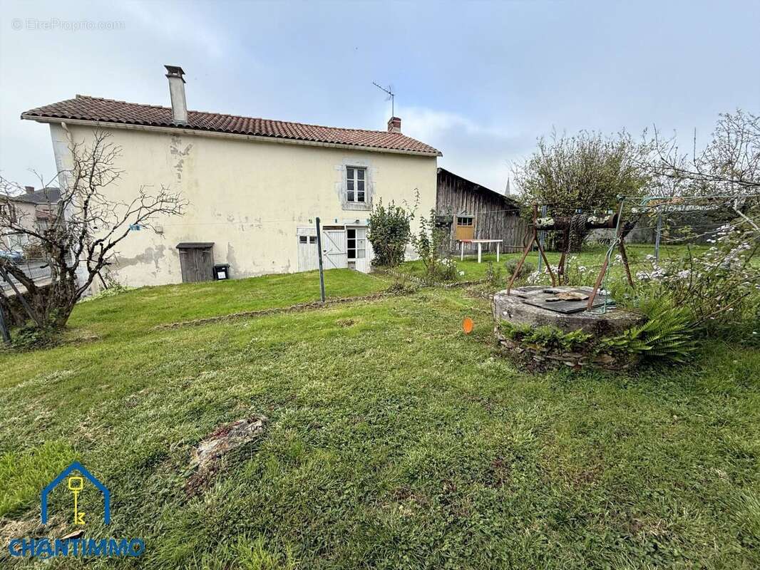 Maison à LA CHATAIGNERAIE