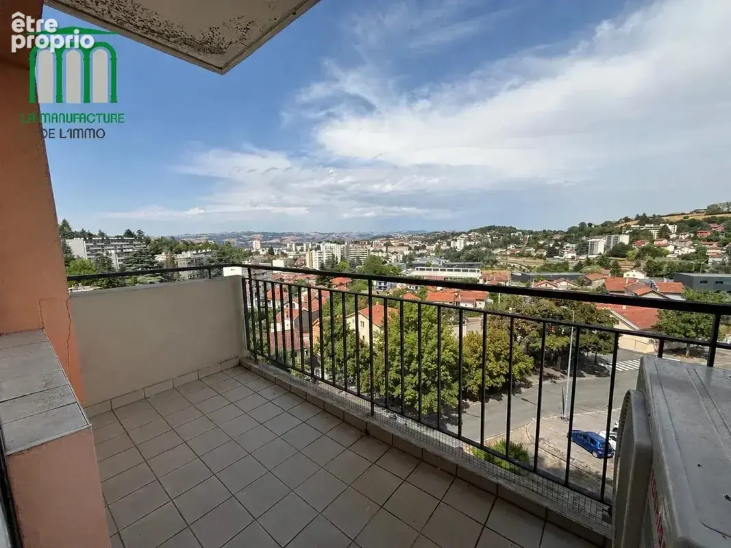 SAINT ETIENNE proche cour Fauriel - Appartement T4 avec cave et garage - photo 3