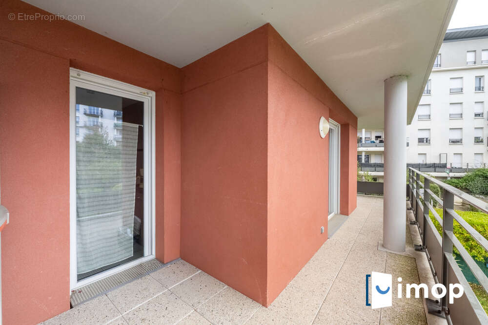 T3 avec terrasse 16 m² et double parking sécurisé - photo 14