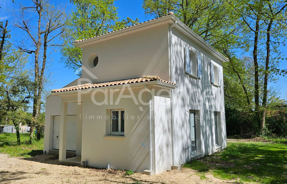 Maison à SAINT-GEORGES-DE-DIDONNE