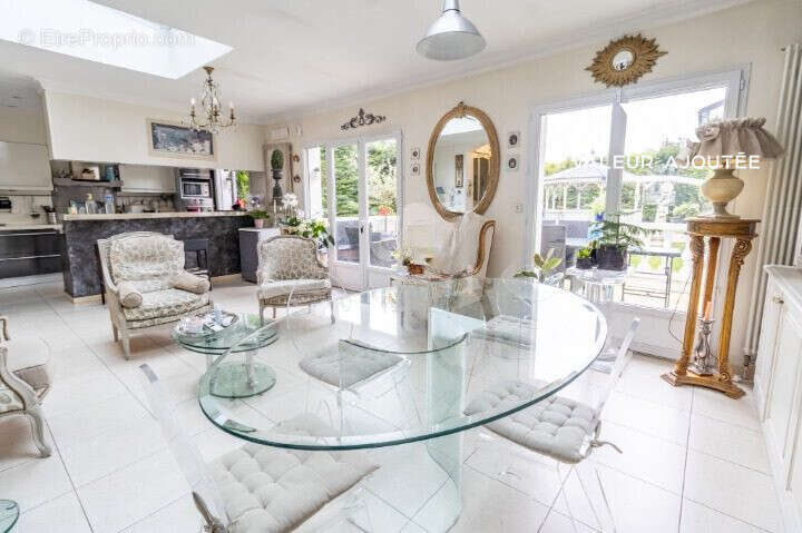 Maison à NANTERRE