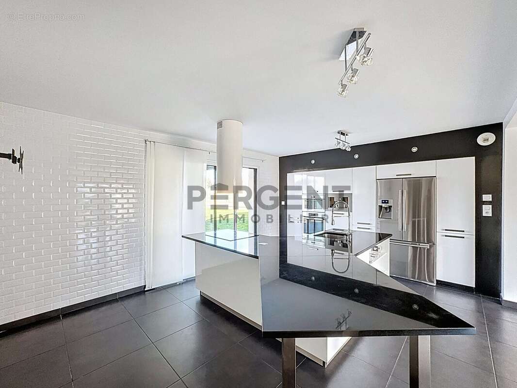 Maison à NOUVION-SUR-MEUSE