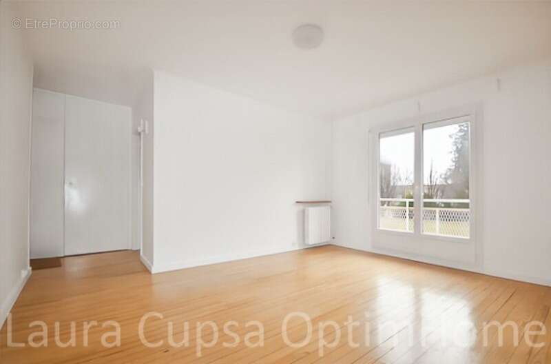 Appartement à BOURG-LA-REINE