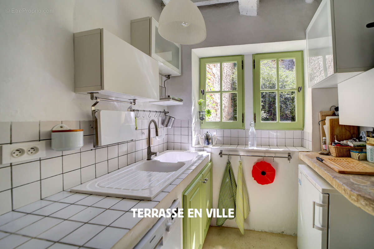Maison à OPPEDE