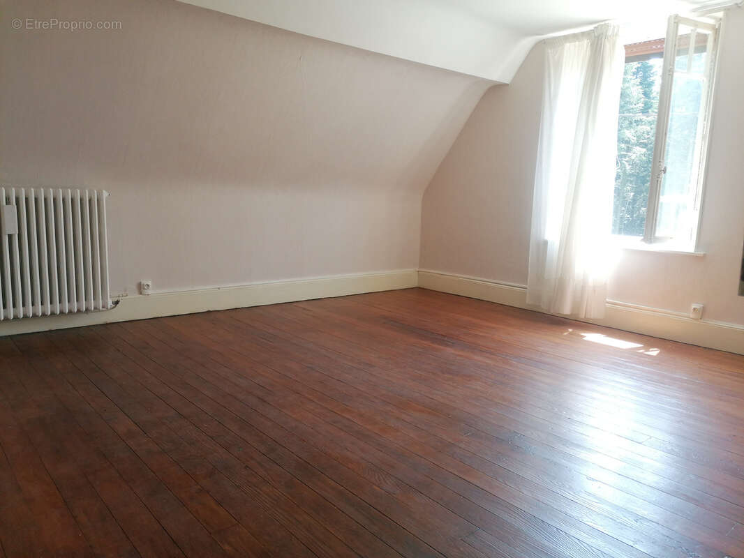 Maison à AILLEVILLERS-ET-LYAUMONT