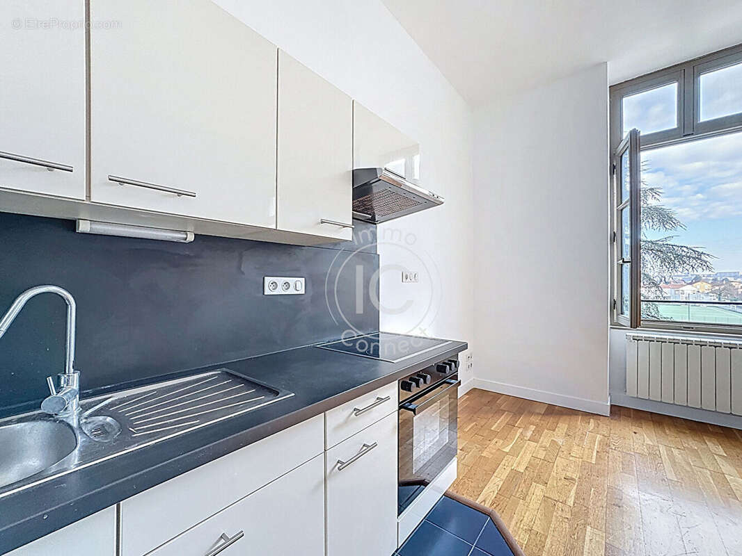 Appartement à SAINTE-FOY-LES-LYON
