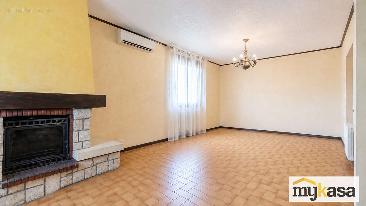 Maison T4 de plain-pied avec jardin, garage et véranda - Martigues Saint-Jean - photo 5